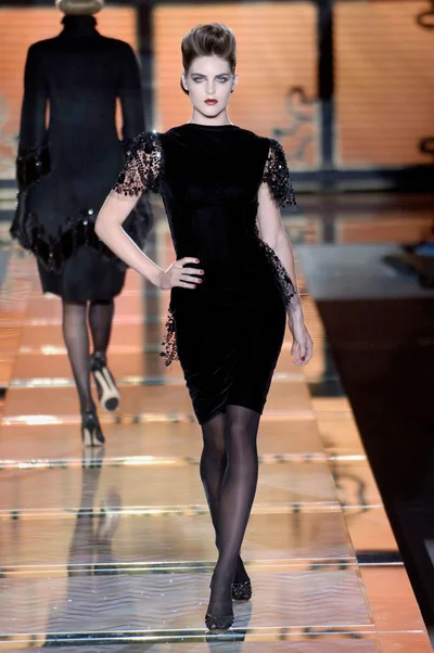 Look 8